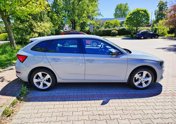 Volvo V60 cena 48000 przebieg: 201000, rok produkcji 2017 z Gdynia małe 29